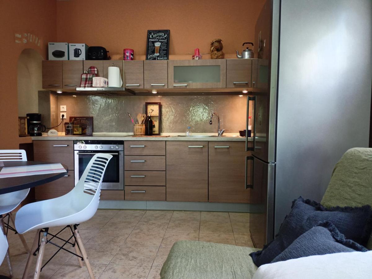 Filion Comfortable Country Apartment Levkákia Eksteriør bilde